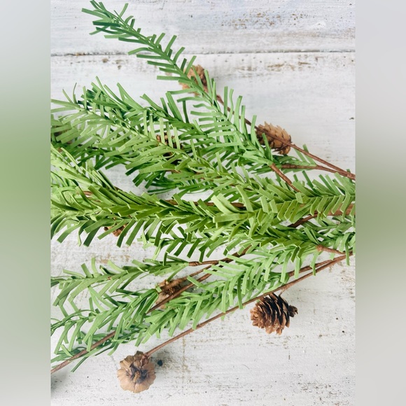 *Pine With Pinecones Artificial Pick, 32” - Picture 11 of 11